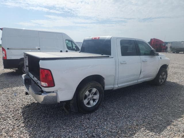 2021 RAM 1500 CLASSIC SLT 3