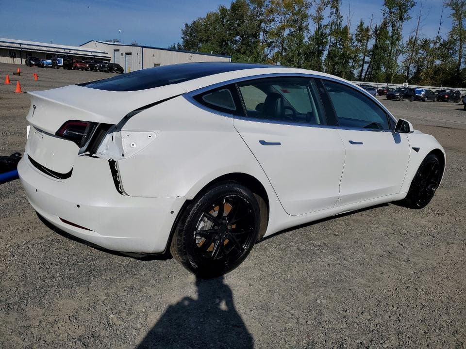 2020 TESLA MODEL 3 3
