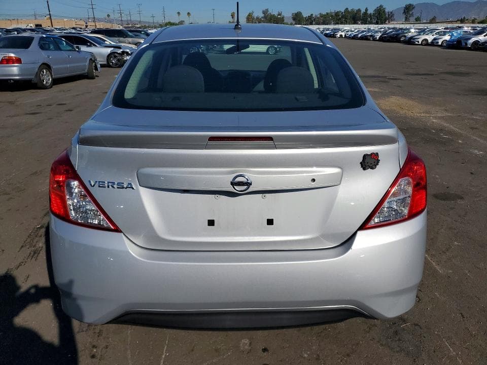 2019 NISSAN VERSA S PLUS 6