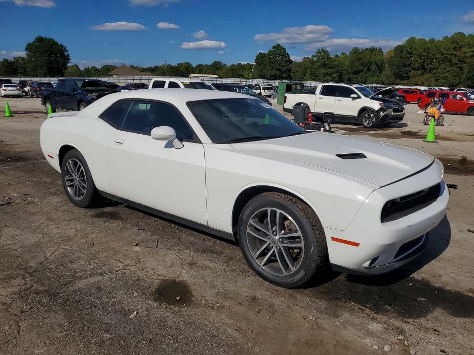 2019 DODGE CHALLENGER SXT 4