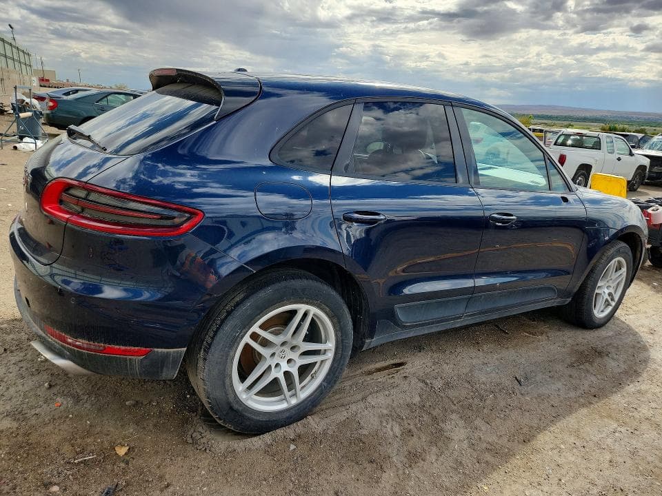 2018 PORSCHE MACAN 3
