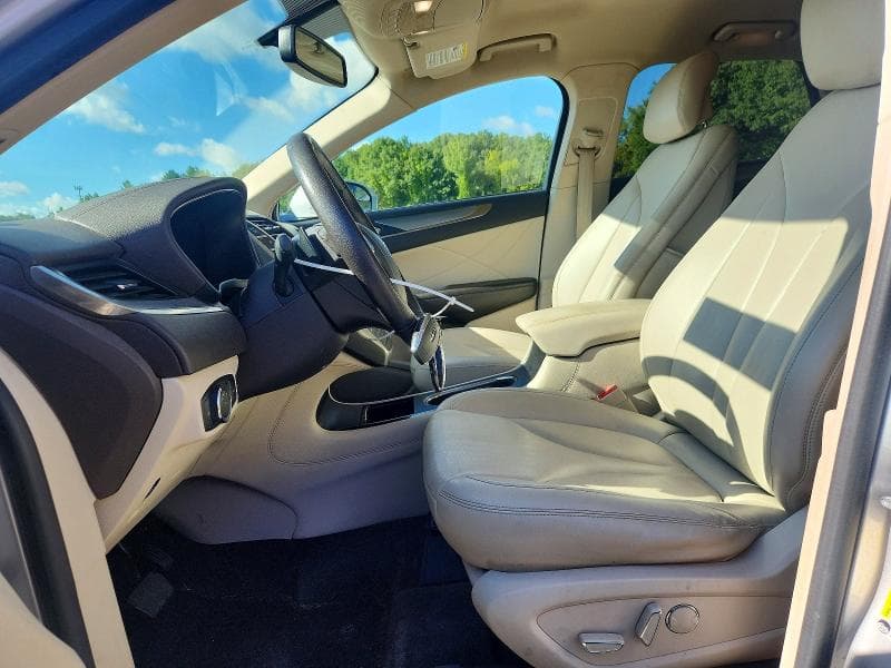 2017 LINCOLN MKC PREMIERE 7