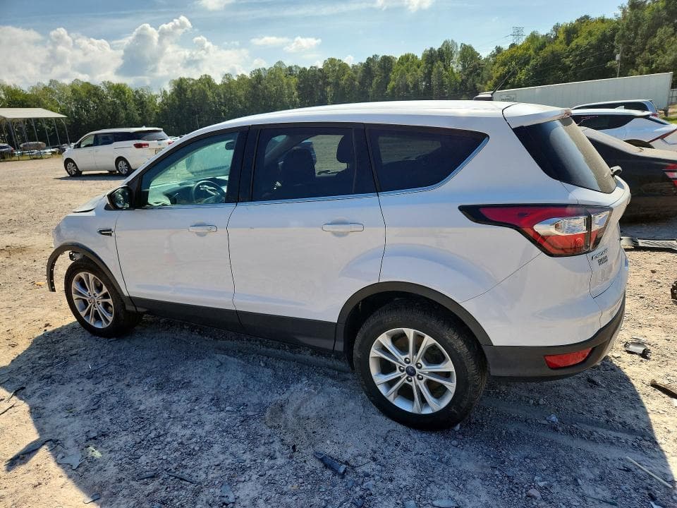 2017 FORD ESCAPE SE 2