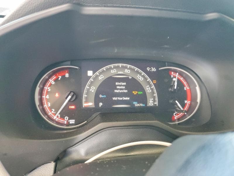 2023 TOYOTA RAV4 XLE 9