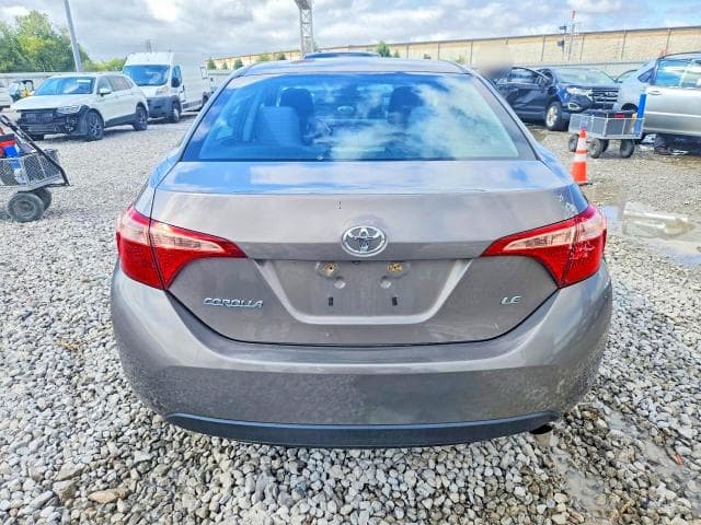 2017 TOYOTA COROLLA LE 6