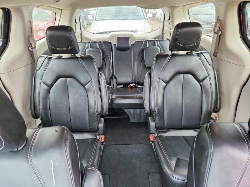 2024 CHRYSLER PACIFICA TOURING L 10