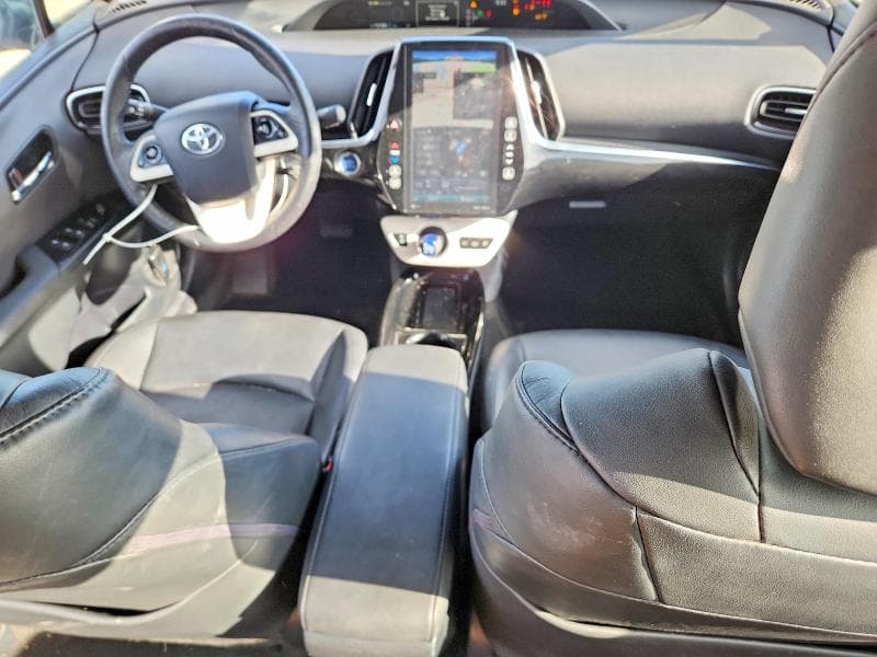2017 TOYOTA PRIUS PRIME PREMIUM 8