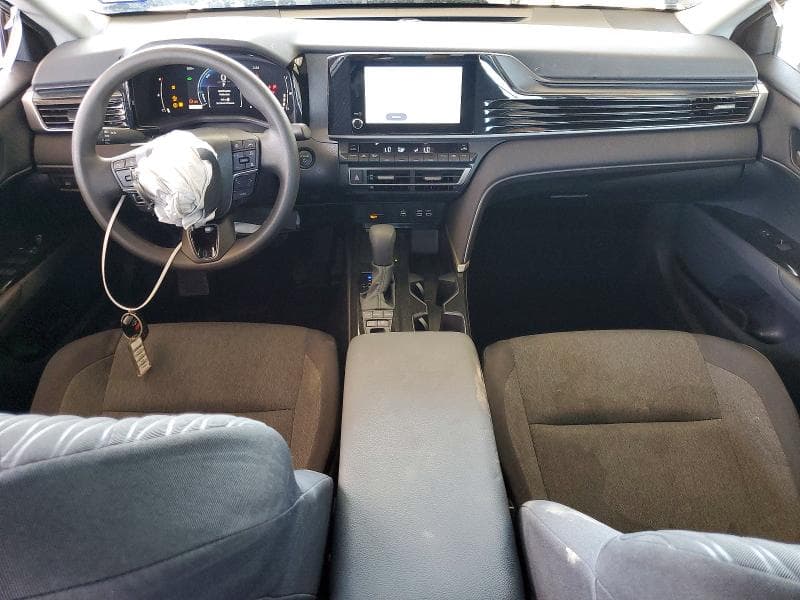 2026 TOYOTA CAMRY LE 8