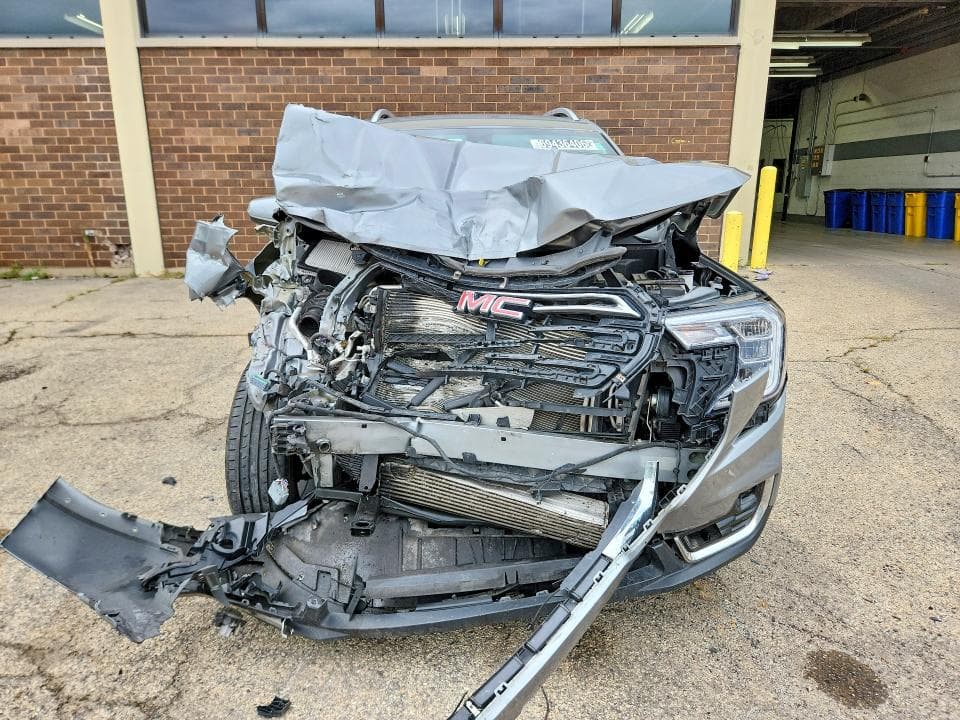 2023 GMC TERRAIN SLT 5