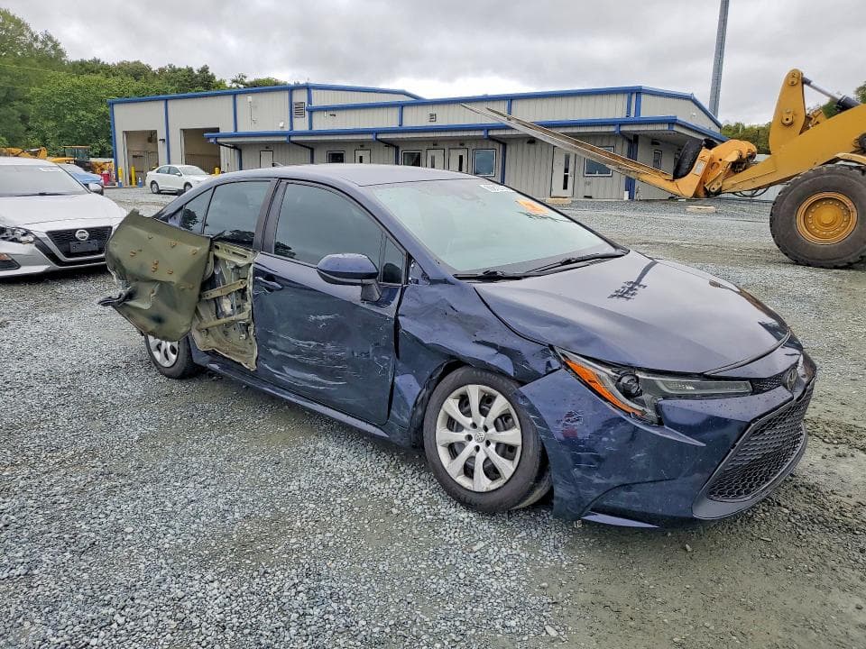 2020 TOYOTA COROLLA LE 4