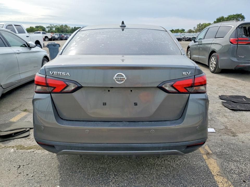 2020 NISSAN VERSA SV 6