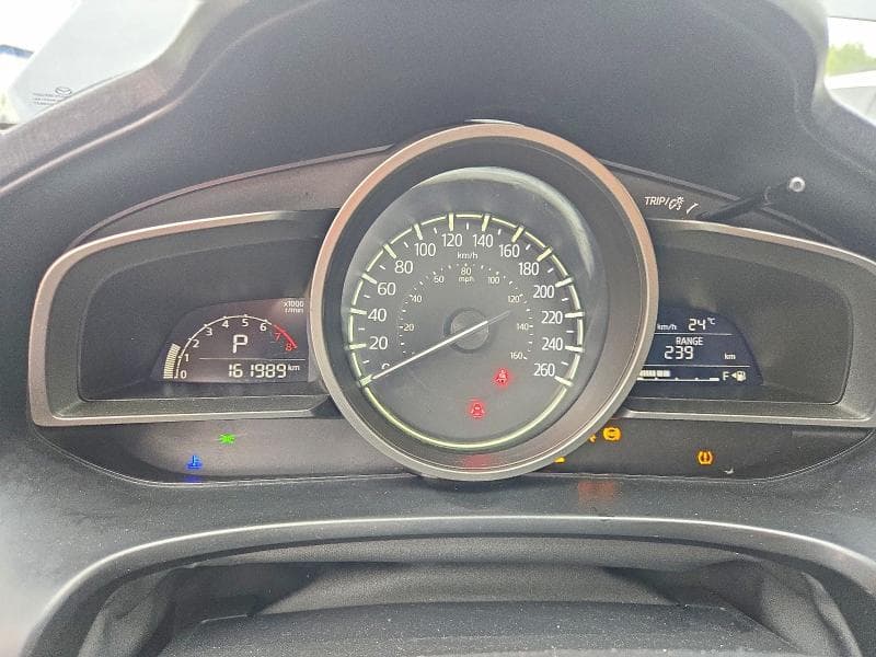 2018 MAZDA 3 SE 9