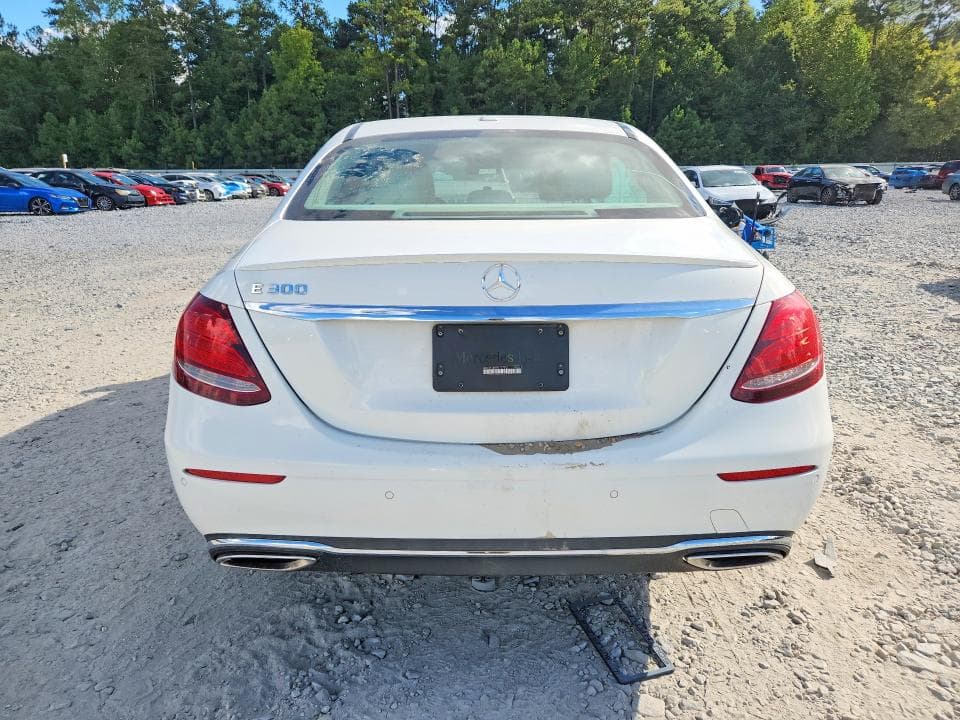 2017 MERCEDES-BENZ E 300 6