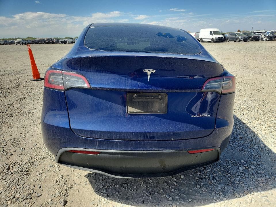 2023 TESLA MODEL Y 6