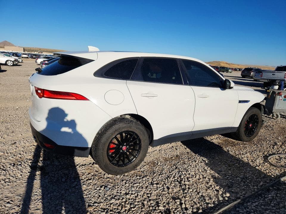 2017 JAGUAR F-PACE 3