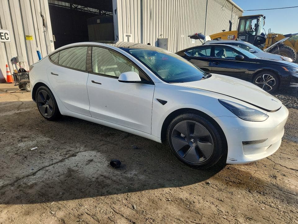 2023 TESLA MODEL 3 4