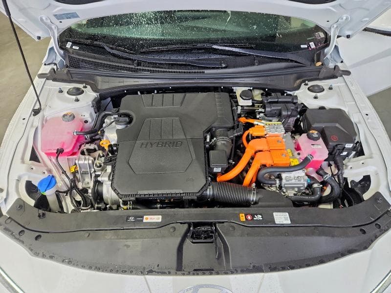 2026 HYUNDAI ELANTRA HYBRID BLUE 11