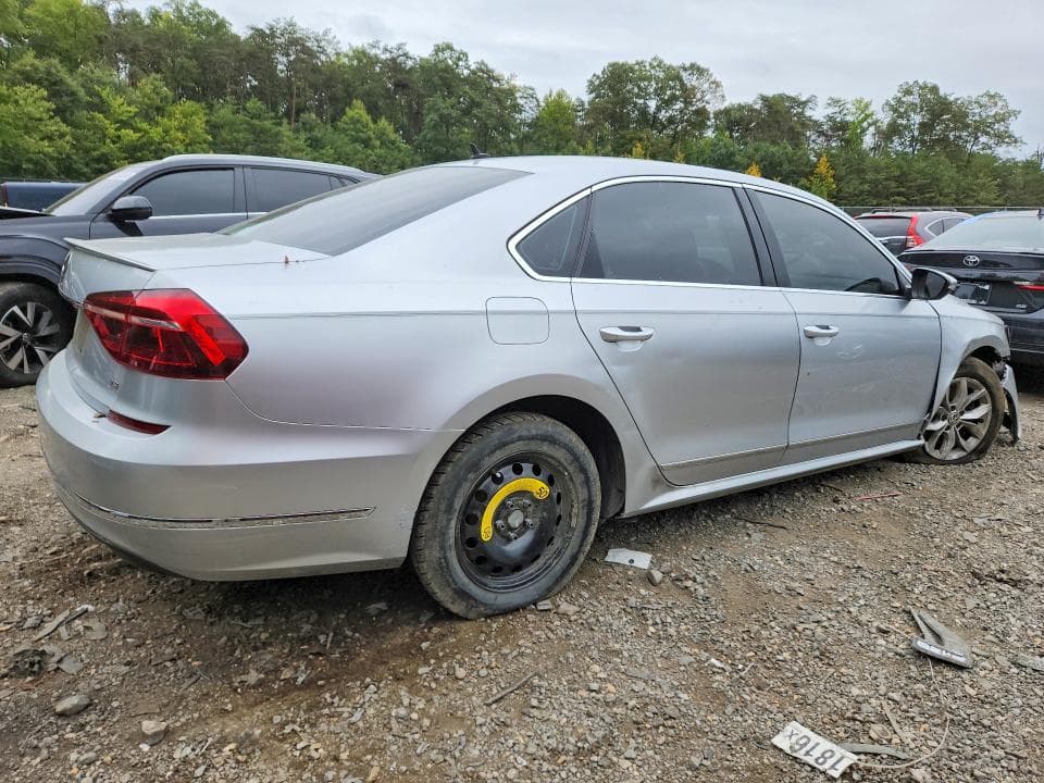 2017 VOLKSWAGEN PASSAT S 3