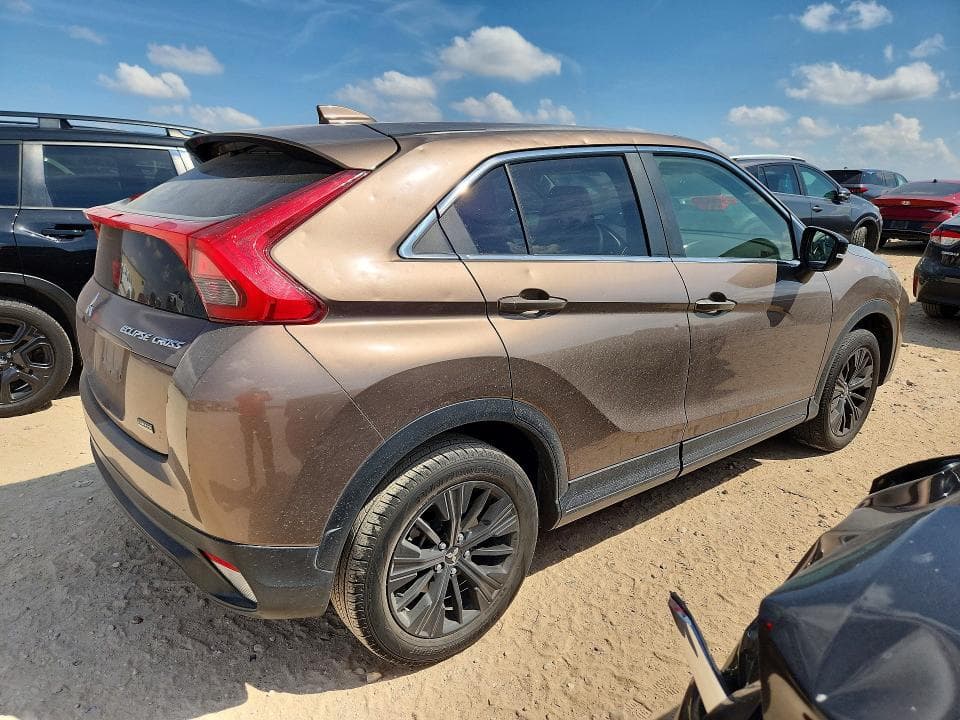 2019 MITSUBISHI ECLIPSE CROSS LE 3
