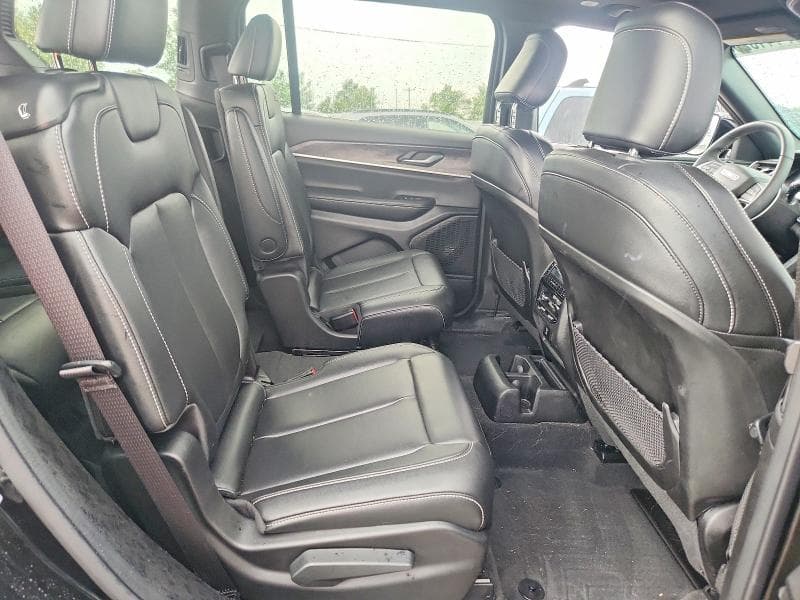 2024 JEEP GRAND CHEROKEE L LIMITED 11