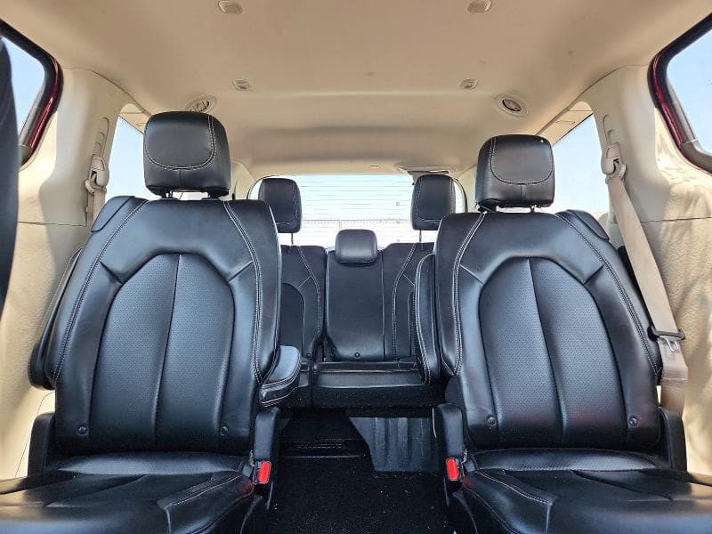 2021 CHRYSLER VOYAGER LXI 10