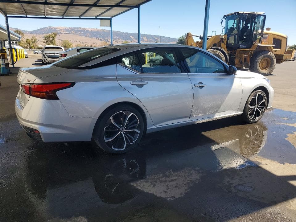 2024 NISSAN ALTIMA SR 3