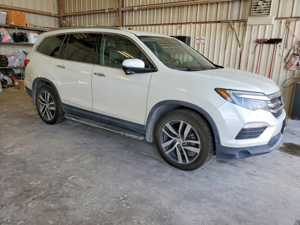 2017 HONDA PILOT TOURING 4