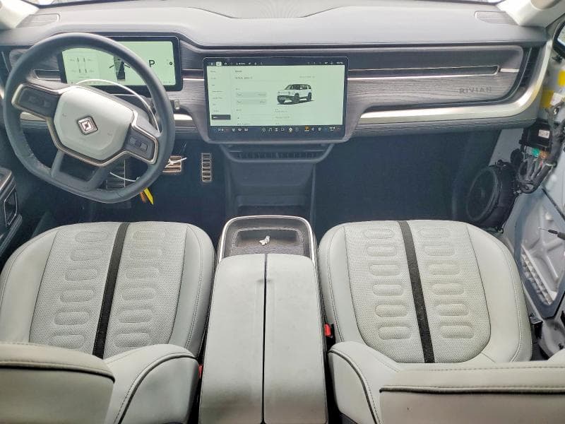 2023 RIVIAN R1S ADVENTURE 8