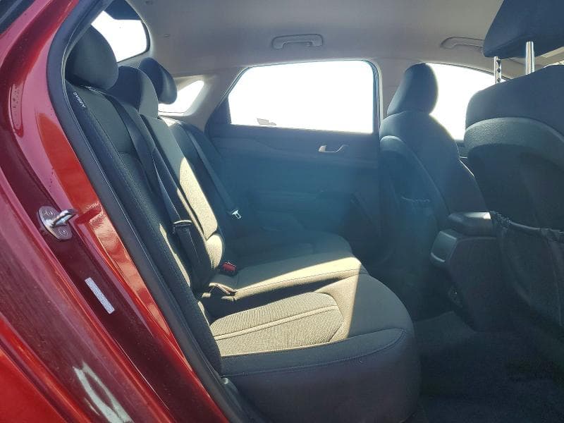 2023 KIA K5 10