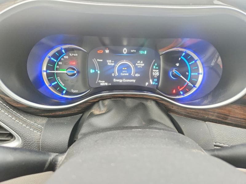 2023 CHRYSLER PACIFICA HYBRID LIMITED 9