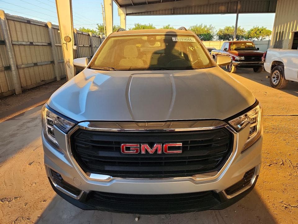 2022 GMC TERRAIN SLE 5