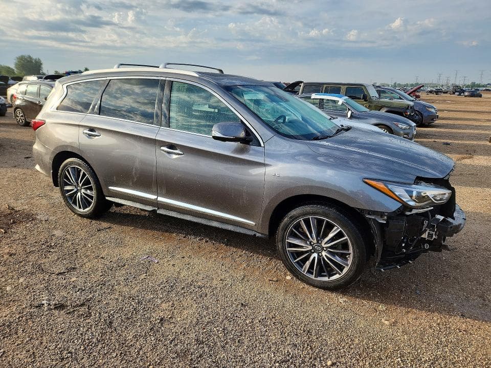 2017 INFINITI QX60 BASE 4