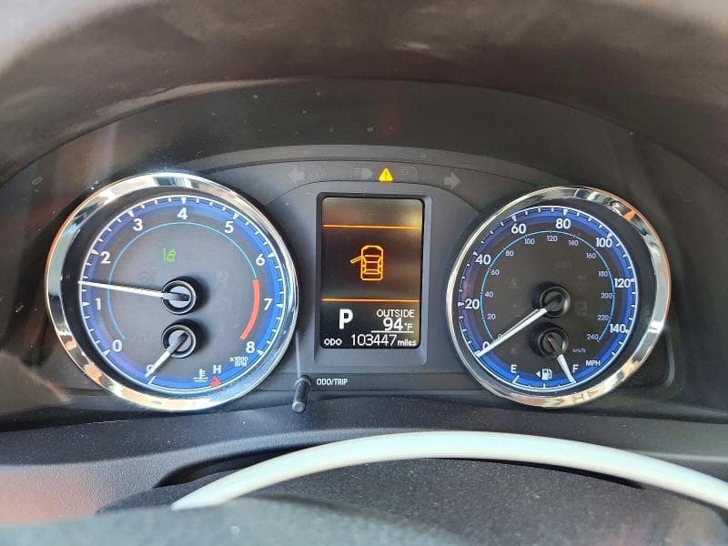 2018 TOYOTA COROLLA LE 9