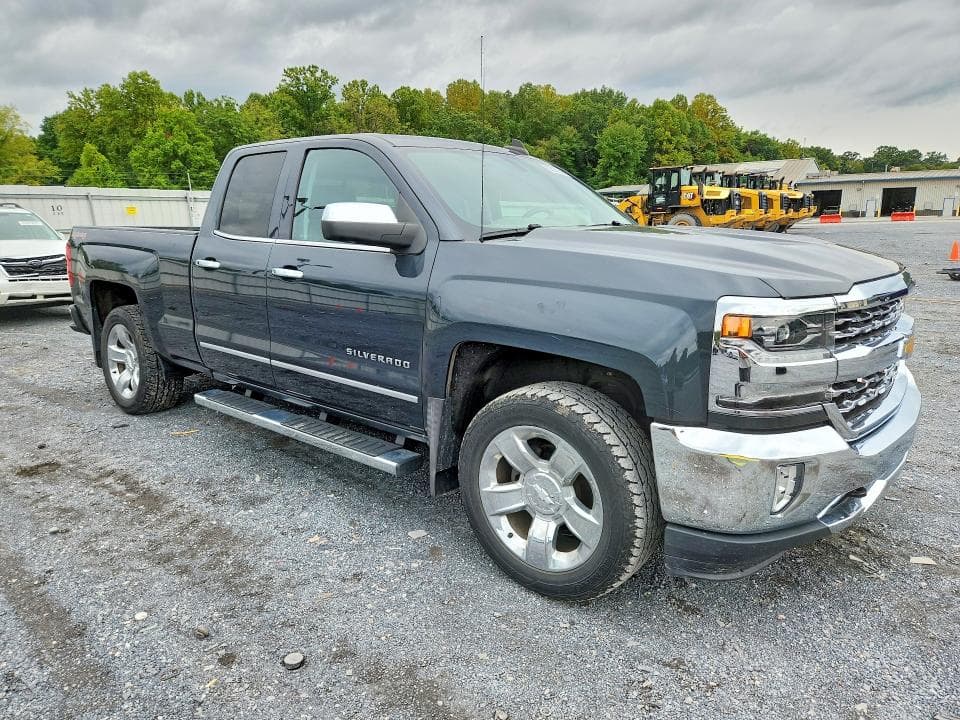 2017 CHEVROLET SILVERADO K1500 LTZ 4