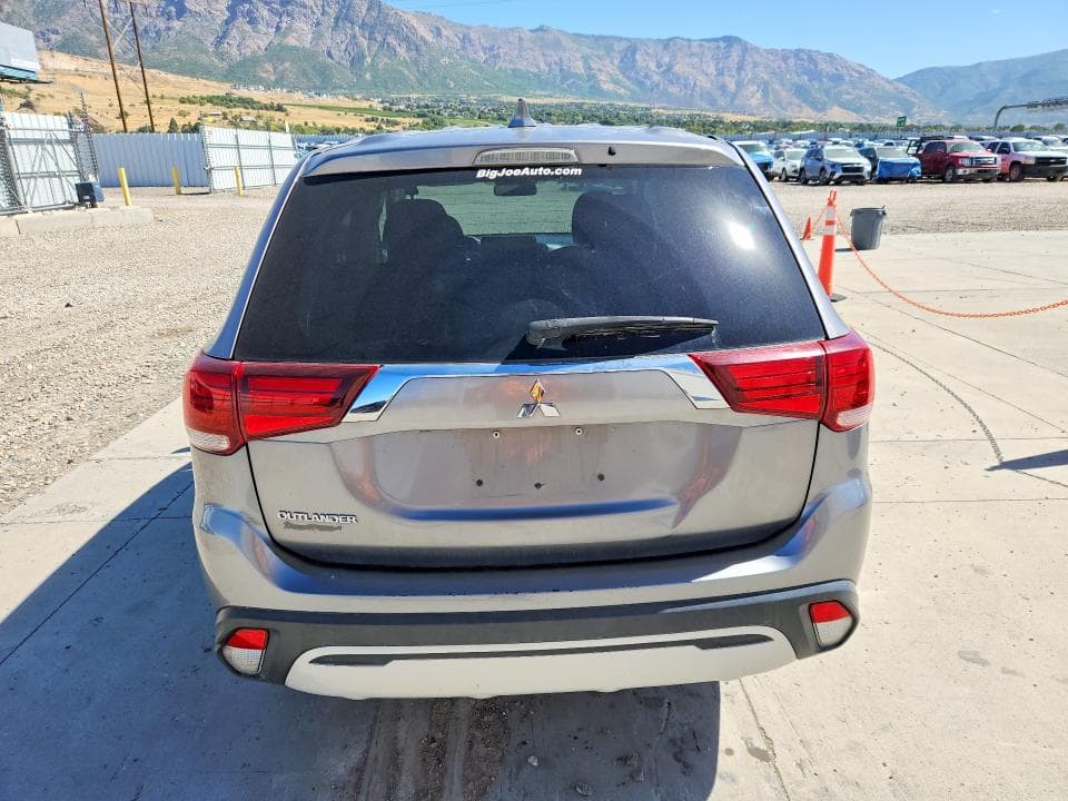 2020 MITSUBISHI OUTLANDER ES 6
