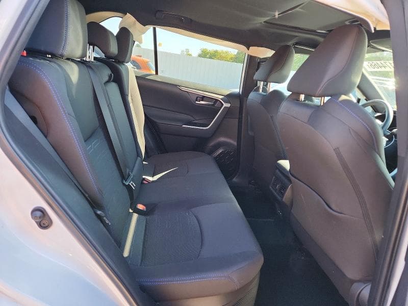 2023 TOYOTA RAV4 SE 11