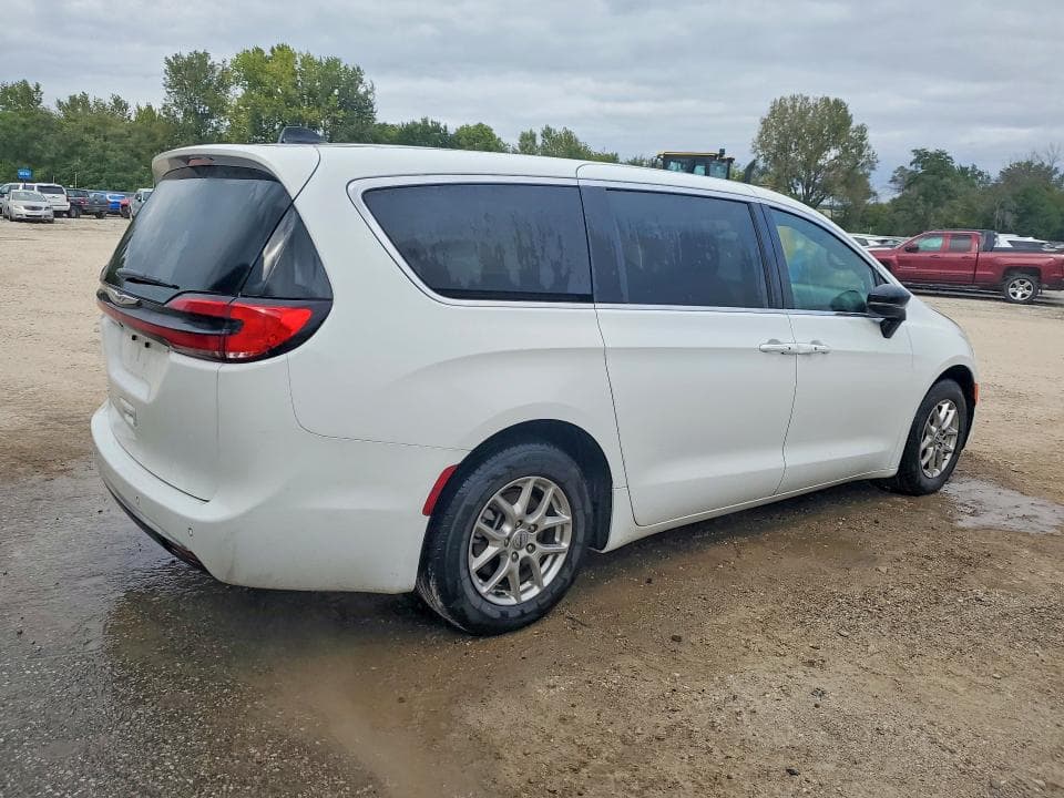 2025 CHRYSLER PACIFICA SELECT 3