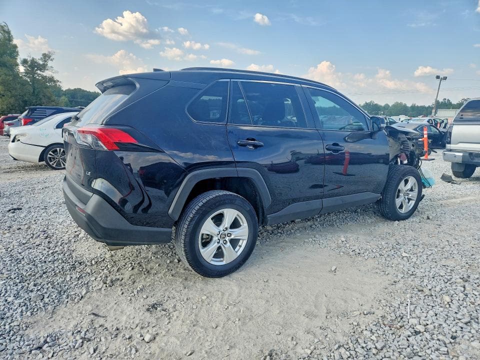 2021 TOYOTA RAV4 LE 3