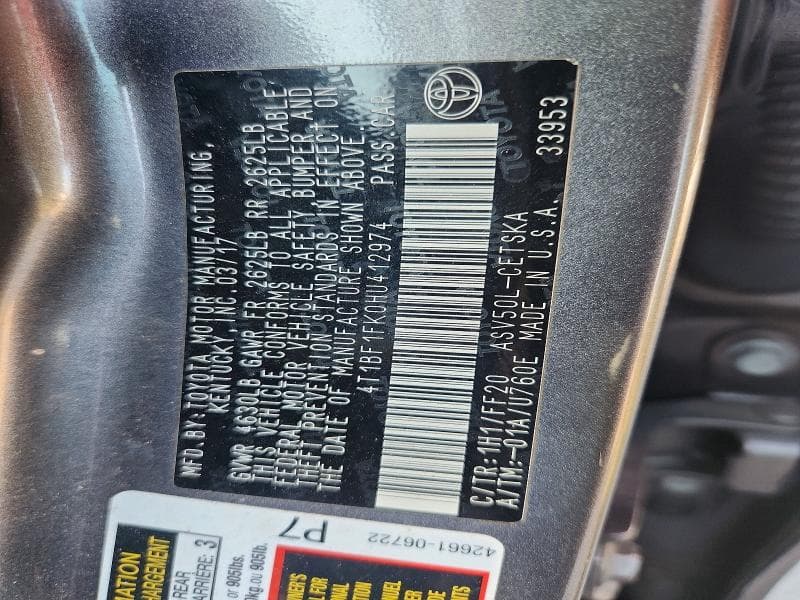 2017 TOYOTA CAMRY SE 12