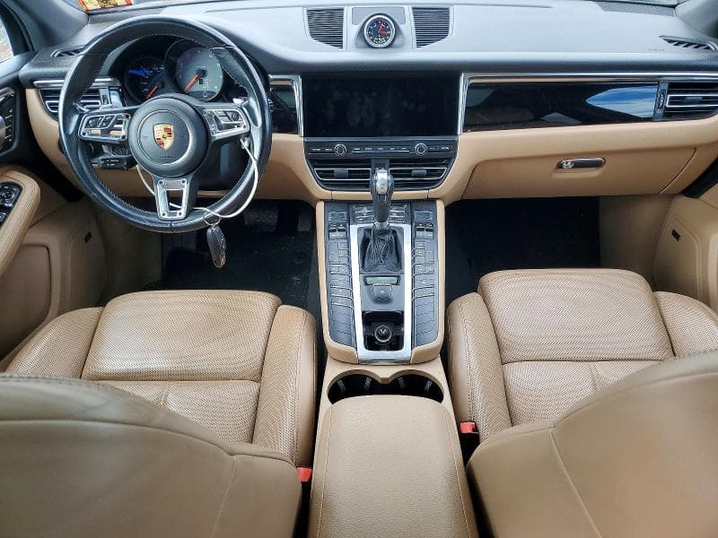 2021 PORSCHE MACAN S 8