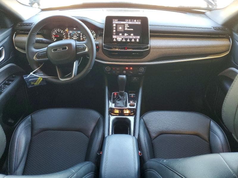 2025 JEEP COMPASS LATITUDE 8