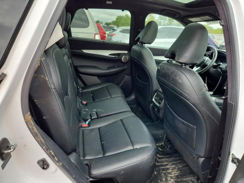 2019 INFINITI QX50 ESSENTIAL 10