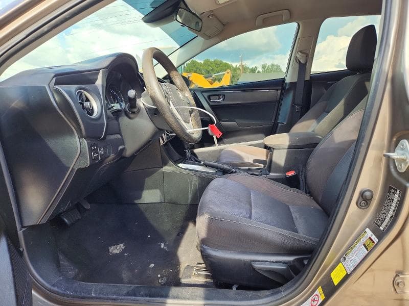 2017 TOYOTA COROLLA LE 7