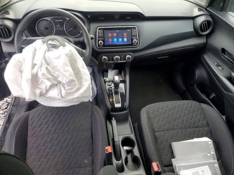 2021 NISSAN KICKS S 8