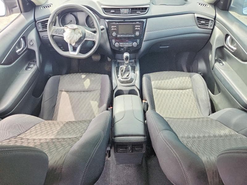 2017 NISSAN ROGUE SV 8