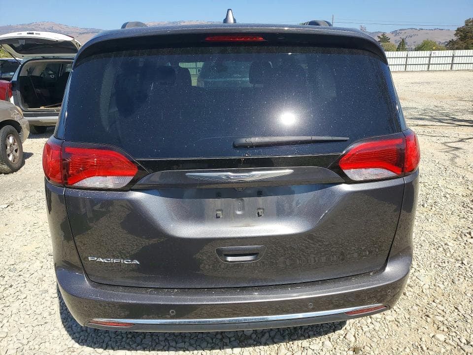2017 CHRYSLER PACIFICA TOURING L 6