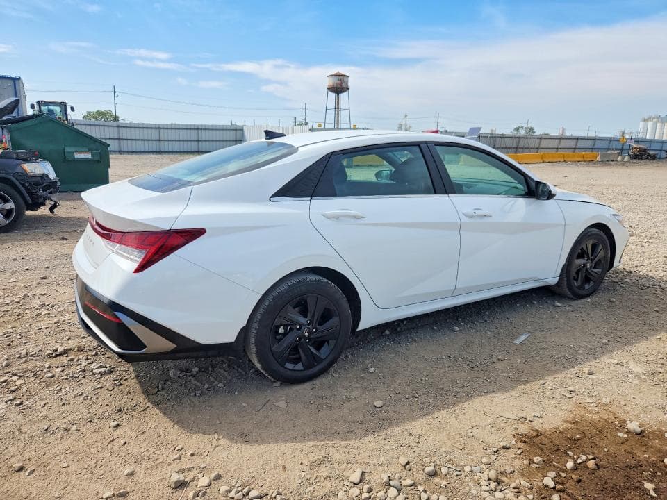 2025 HYUNDAI ELANTRA SEL CONVENIENCE 3