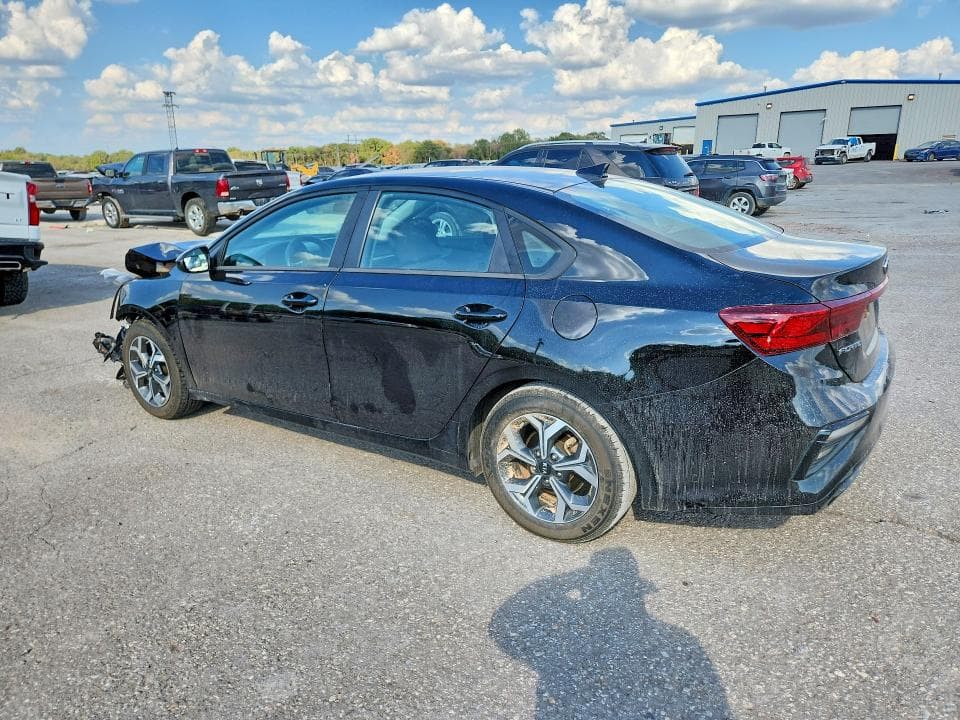 2021 KIA FORTE LXS 2