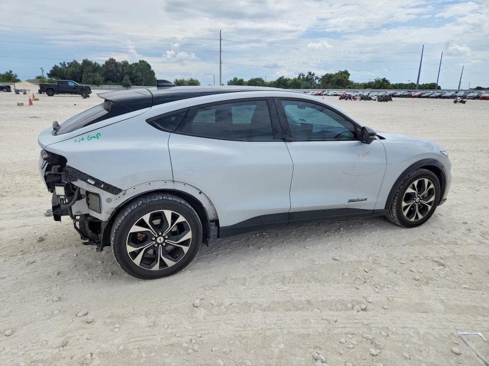 2021 FORD MUSTANG MACH-E PREMIUM 3