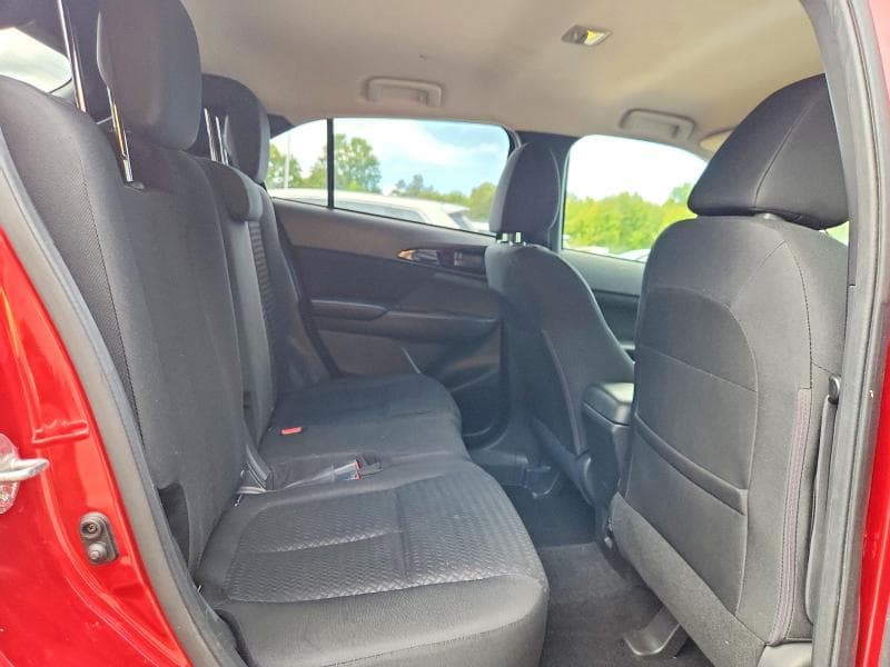 2018 MITSUBISHI ECLIPSE CROSS ES 11